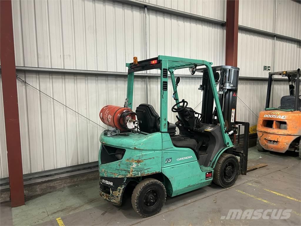Mitsubishi FG25NT Stivuitor GPL