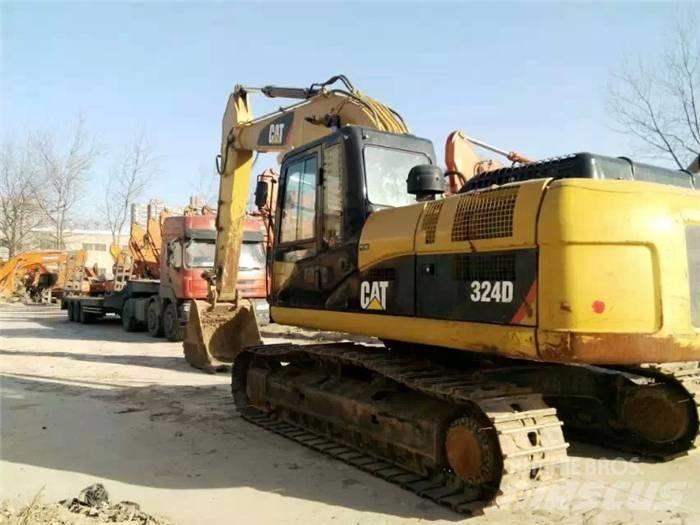 CAT 324 D2L Excavatoare pe șenile
