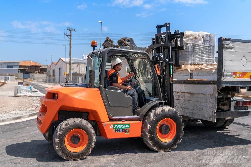 Ausa C 251 H x4 Stivuitor diesel