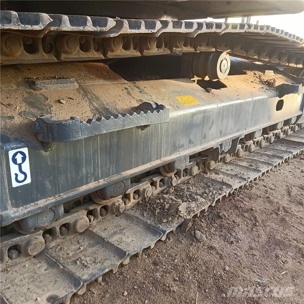 Volvo EC140B Excavatoare pe șenile
