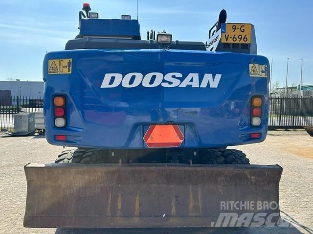 Doosan DX 170 W Excavatoare cu roti