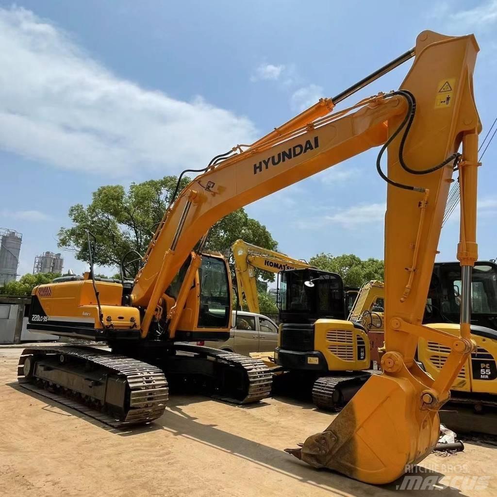 Hyundai R220-9s Excavatoare pe șenile
