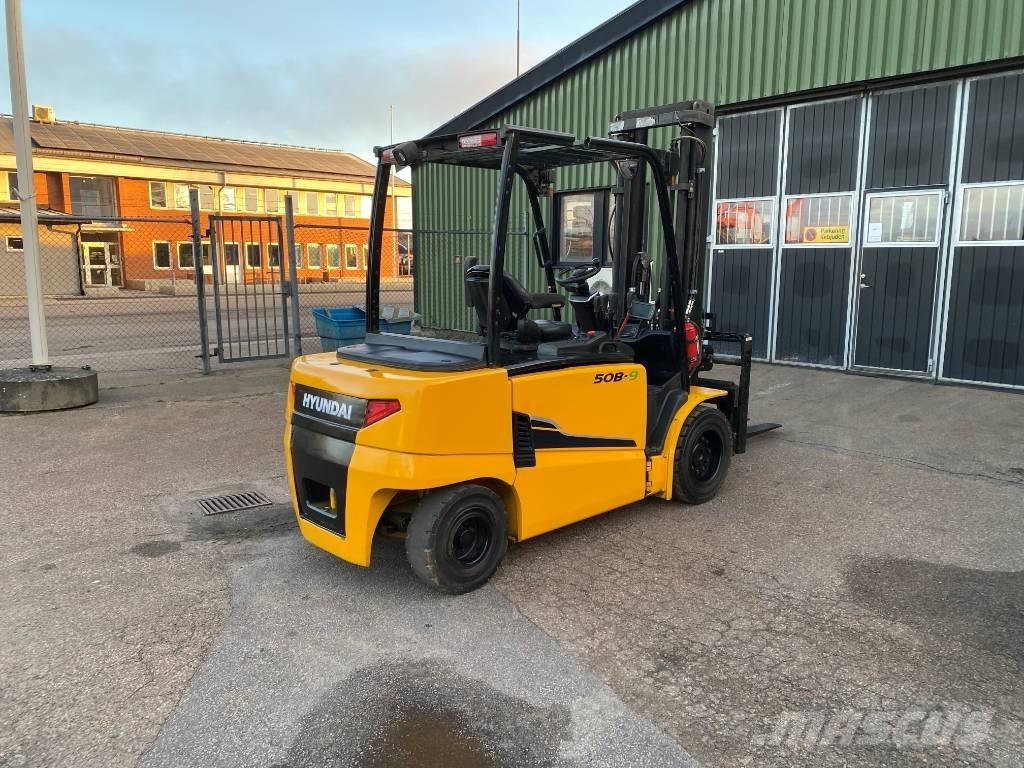 Hyundai 50 B-9 Stivuitor electric