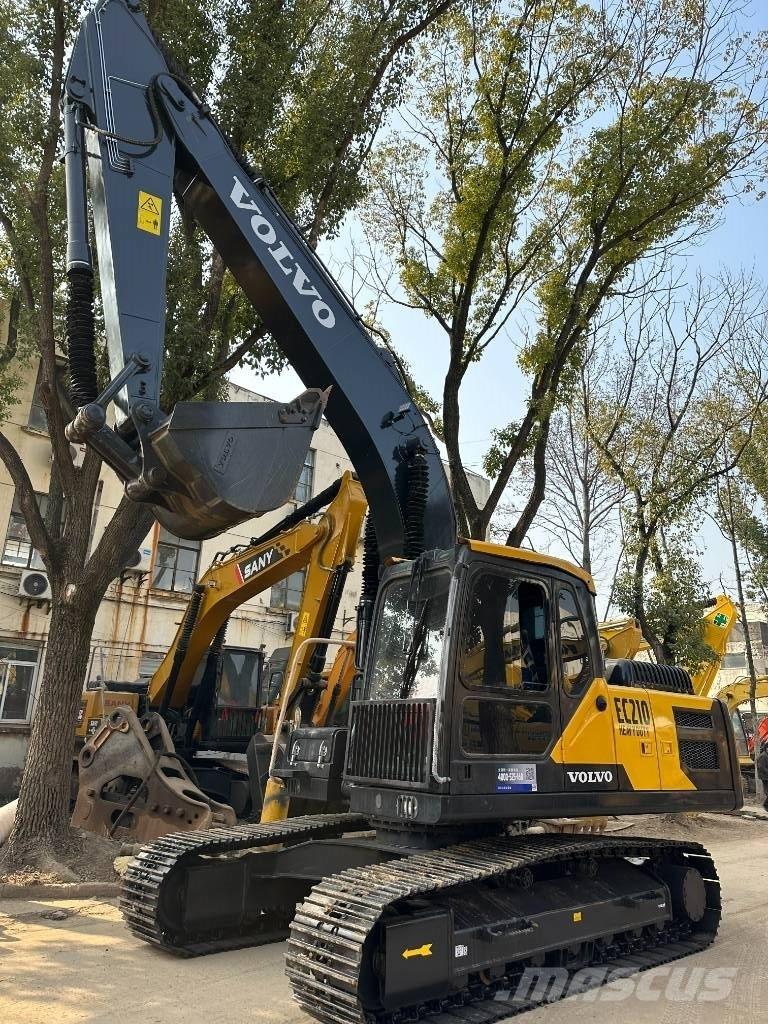 Volvo EC 210 Excavatoare pe șenile
