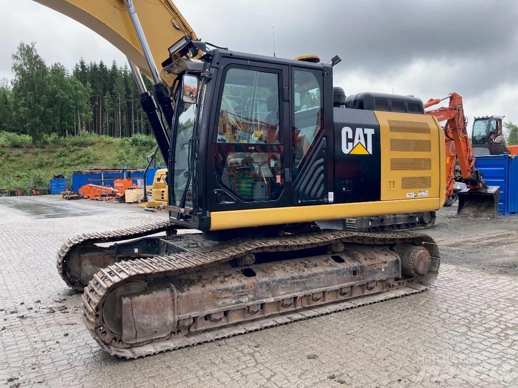 CAT 326 F L Excavatoare pe șenile

