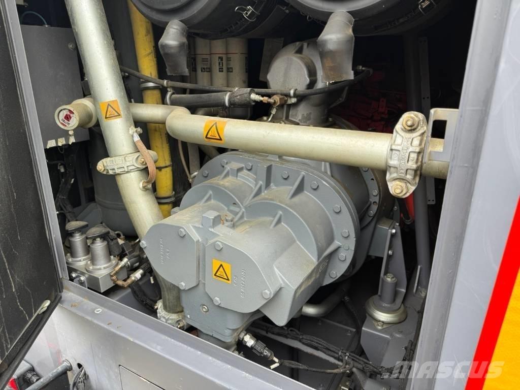 Atlas Copco v28 Uscatoare cu aer comprimat
