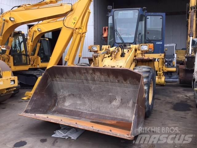 Komatsu WA150-1 Incarcator pe pneuri