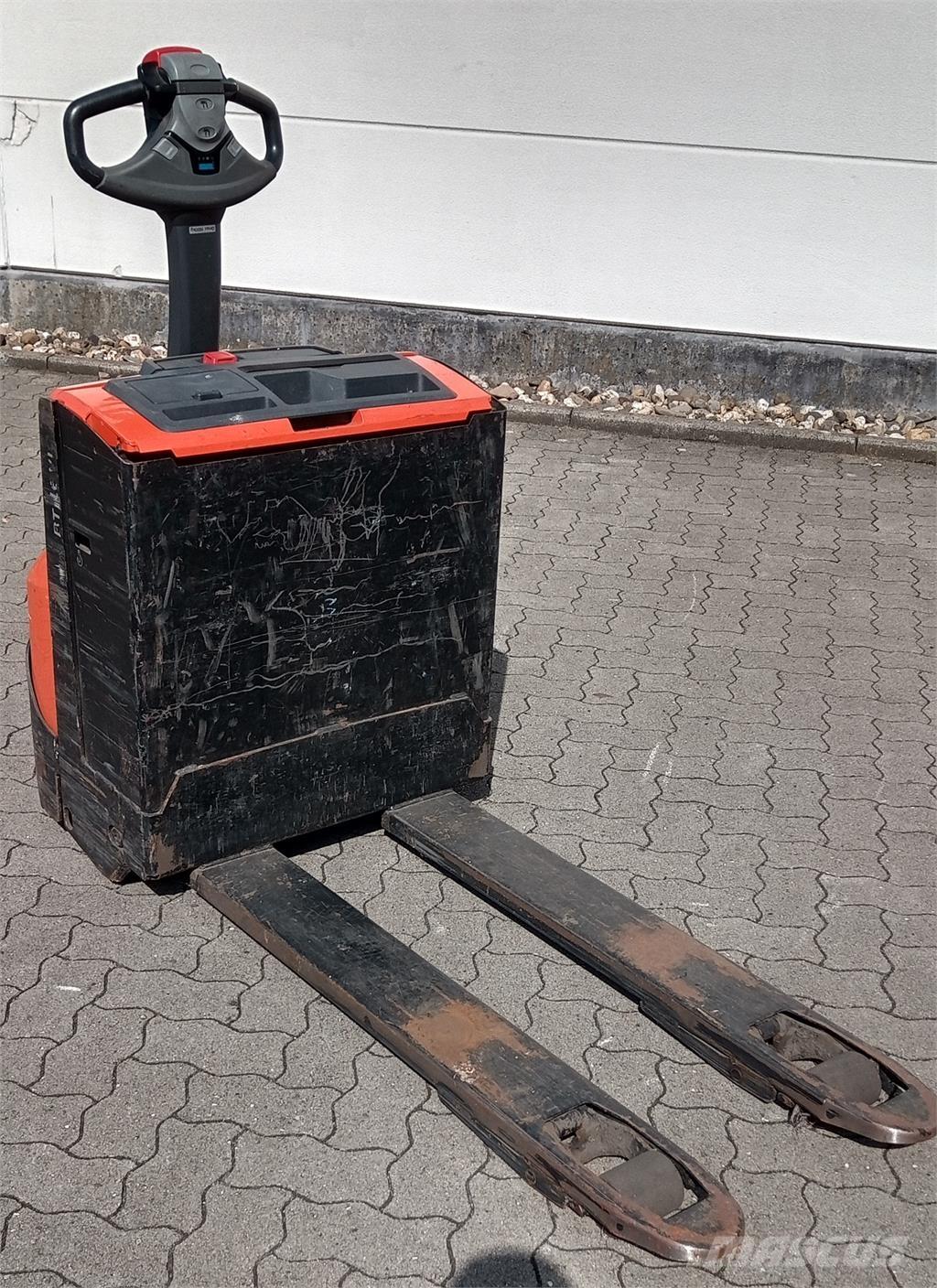 Toyota LWE 160 Transpaleta manuala