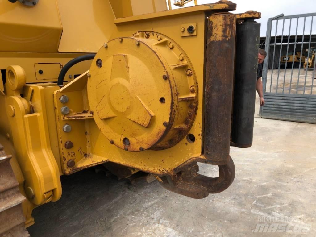 CAT D7E Macarale