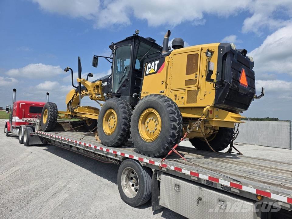 CAT 140 M 2 Gredere