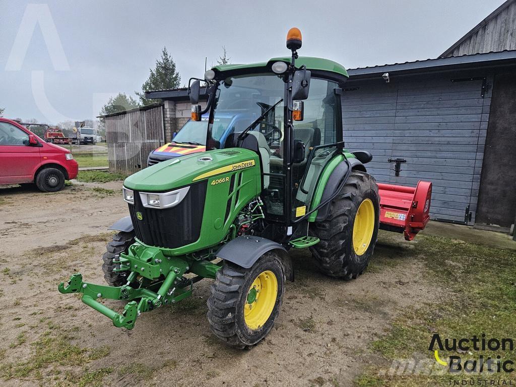 John Deere 4066 R Tractoare