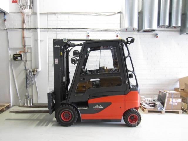Linde E25 Stivuitor electric