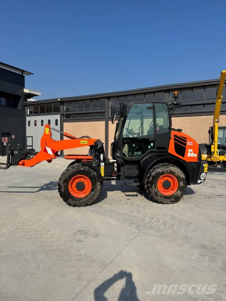 Komatsu WA 80 M-8 Incarcator pe pneuri