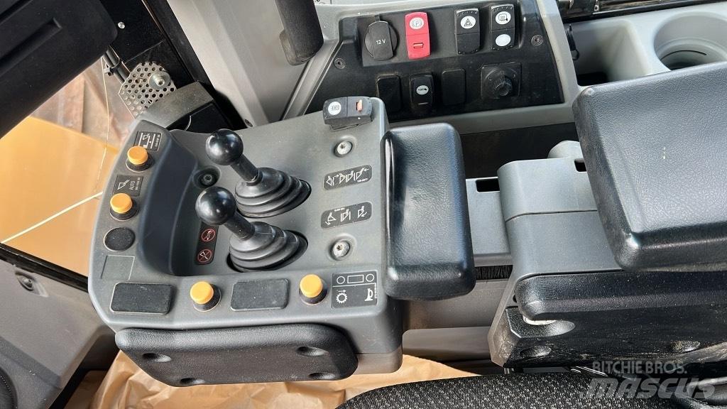 CAT 972 M Incarcator pe pneuri