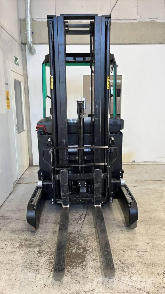 Mitsubishi RB 14 Stivuitor cu catarg retractabil