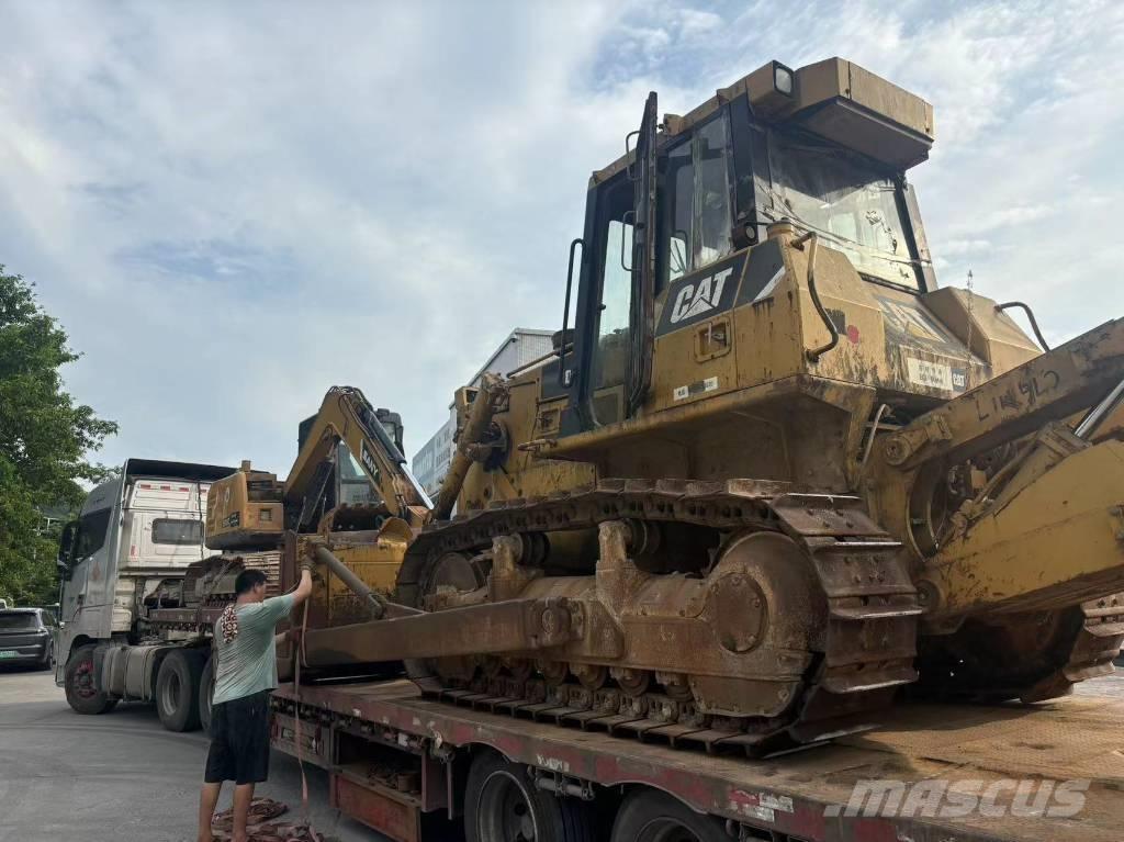 CAT D7G2 Buldozere pe senile