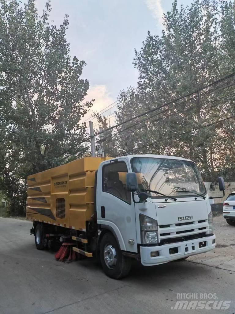 Isuzu ELF Maturatoare
