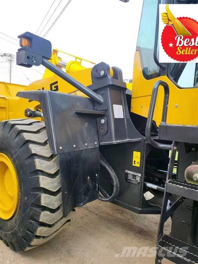 SDLG LG 956 L Incarcator pe pneuri