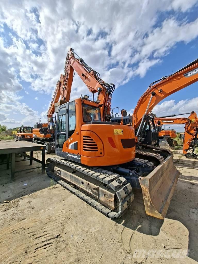 Doosan DX 140 LCR Excavatoare pe șenile
