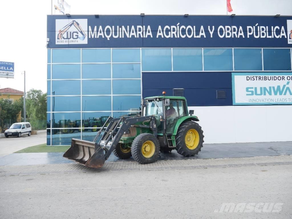 John Deere 6220 Tractoare