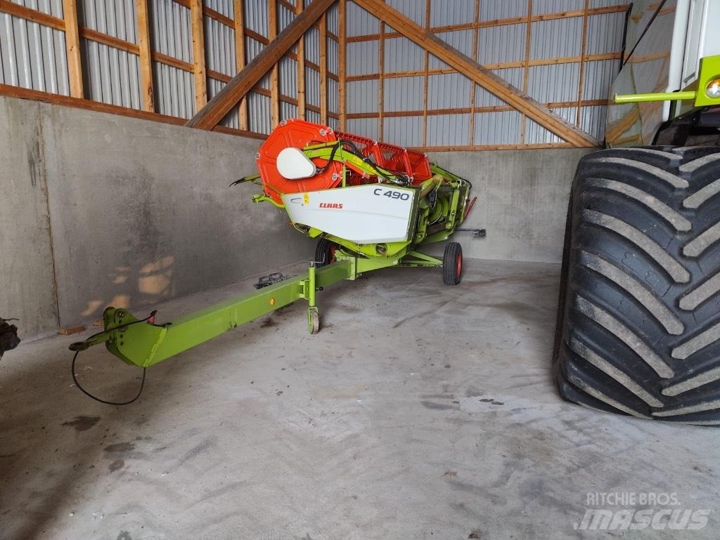 CLAAS Tucano 320 Combine de secerat