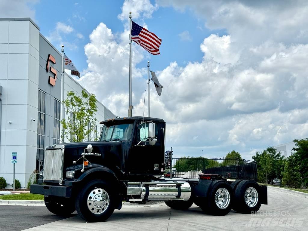 Western Star 4900 SF Autotractoare