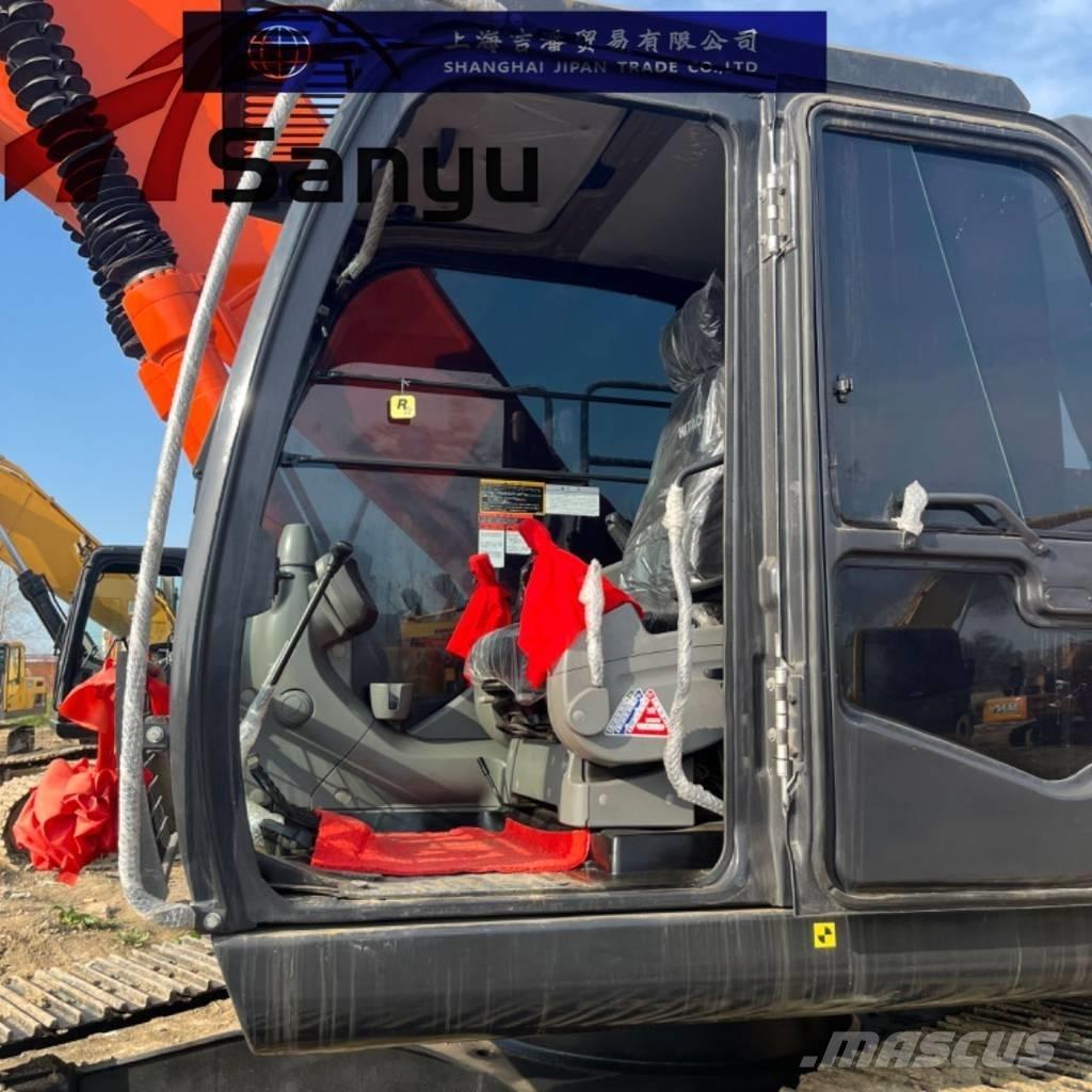 Hitachi ZX 240 Excavatoare pe șenile
