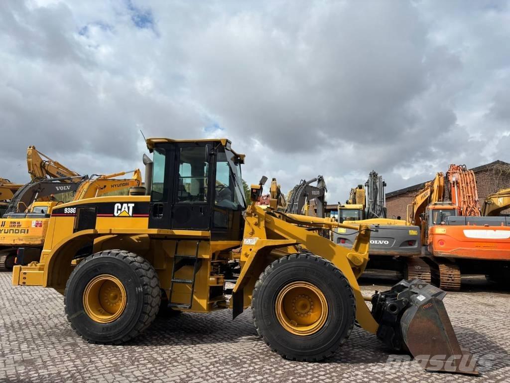 CAT 938 G Incarcator pe pneuri