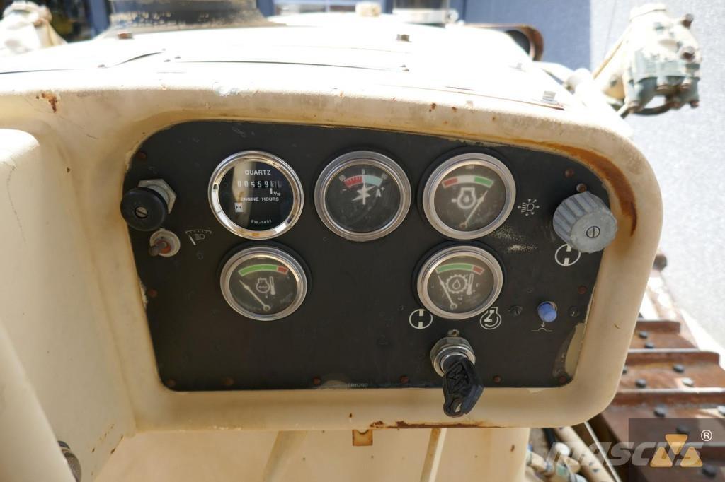 CAT D7G Ex-army Buldozere pe senile