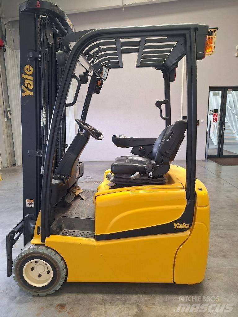 Yale ERP16VT Stivuitor electric