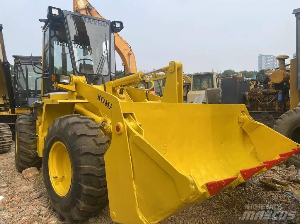 Komatsu WA100-1 Incarcator pe pneuri