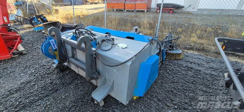 Snowek K220 Perii