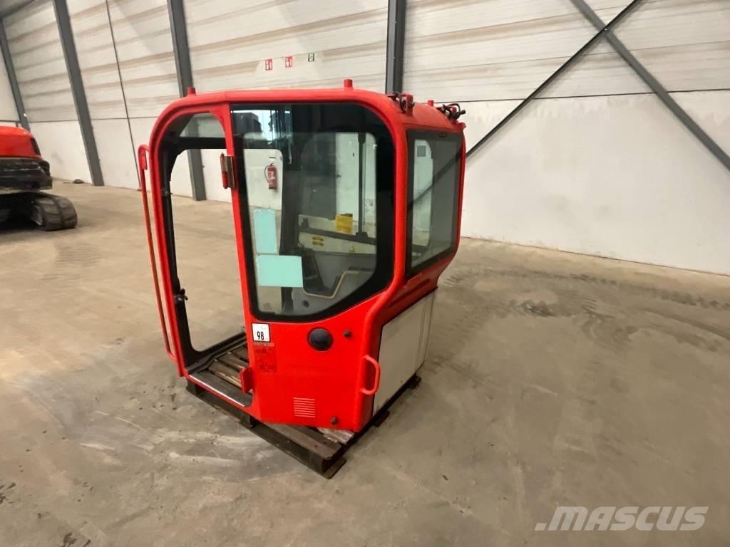 Volvo ECR 88 D Cabine si interior