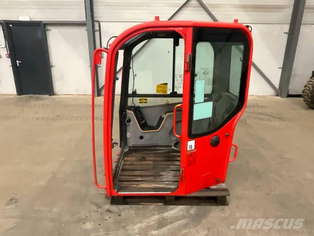 Volvo ECR 88 D Cabine si interior