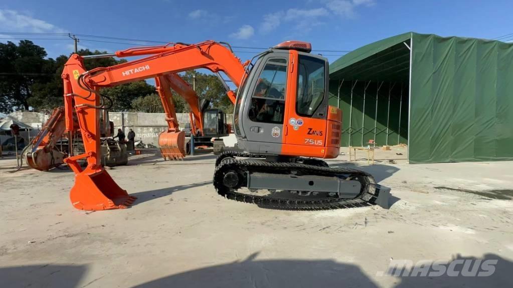 Hitachi ZX75US Mini excavatoare < 7t