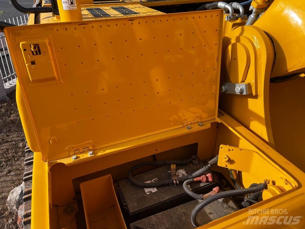Komatsu 450 Excavatoare pe șenile
