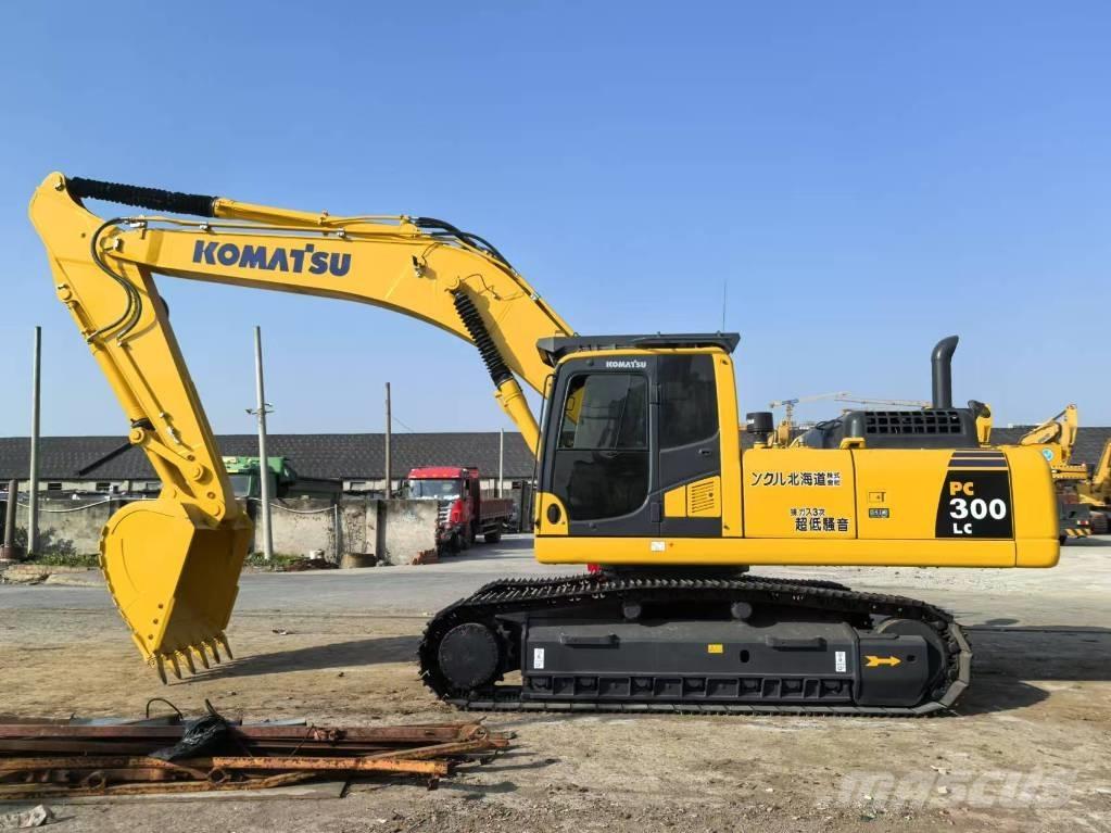 Komatsu PC 300-8 Excavatoare pe șenile
