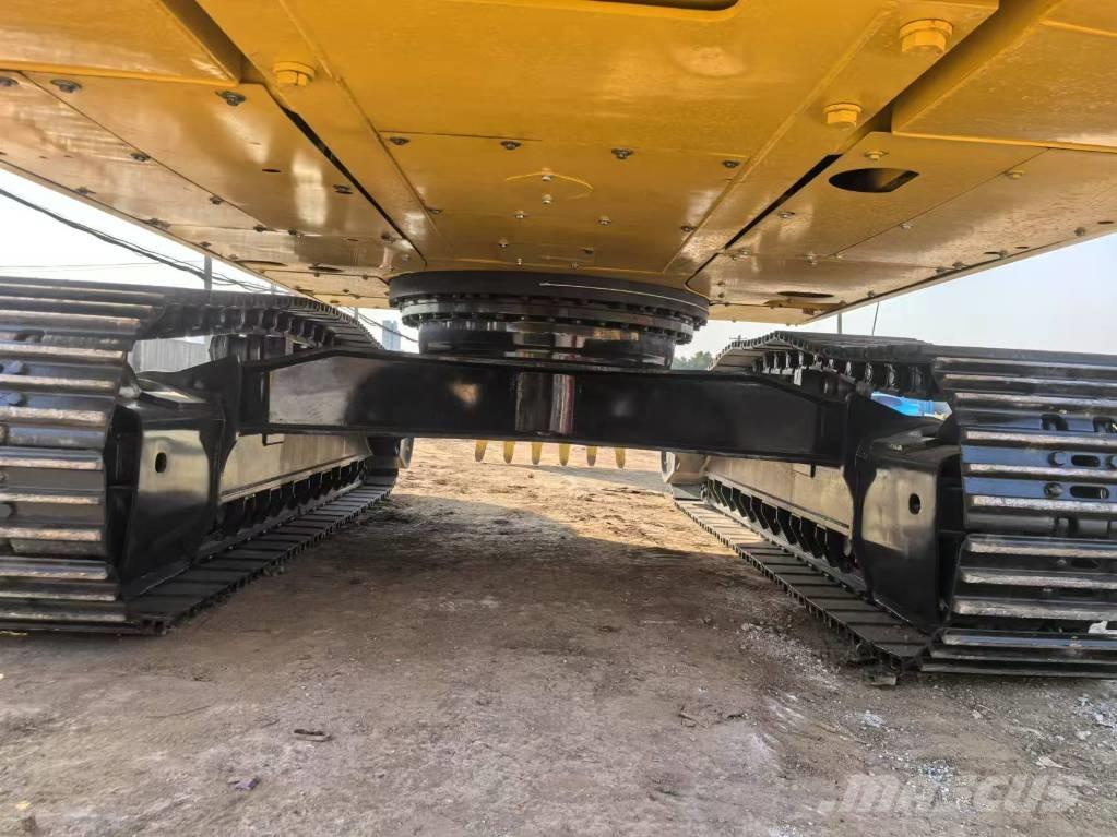 Komatsu PC 300-8 Excavatoare pe șenile
