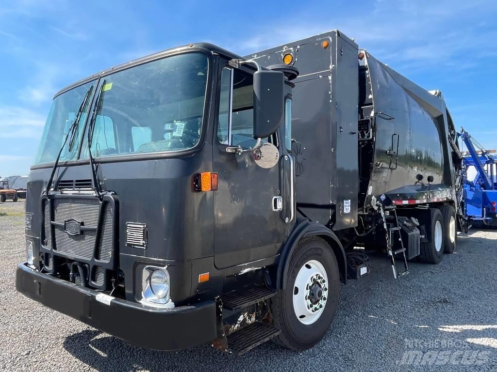 Autocar XPEDITOR Camion de deseuri