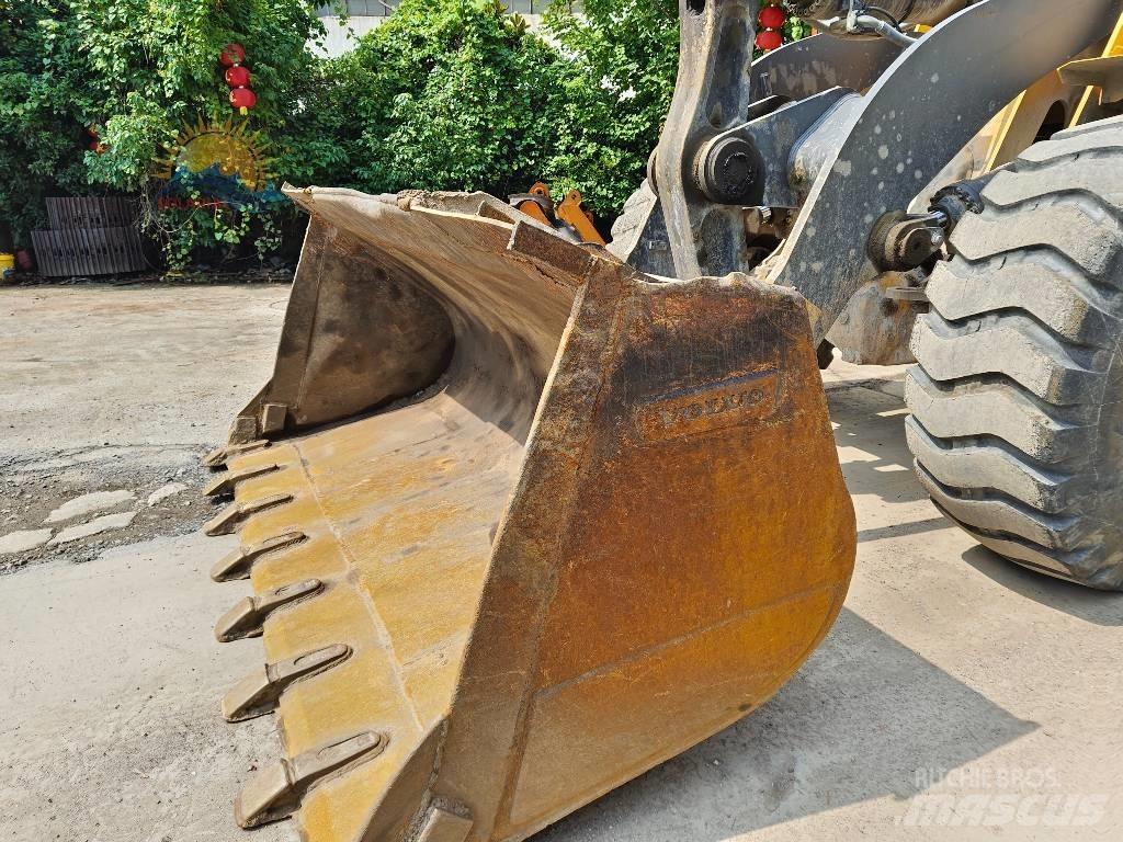Volvo L 105 Incarcator pe pneuri