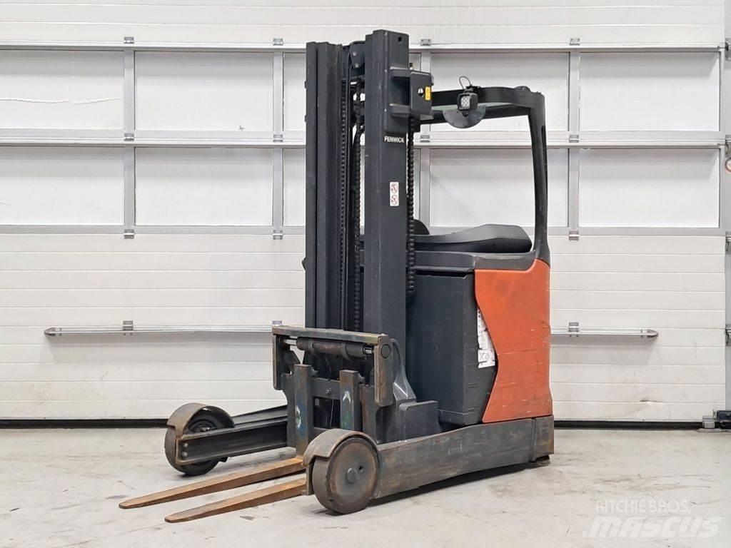 Linde R20-01 Stivuitor cu catarg retractabil