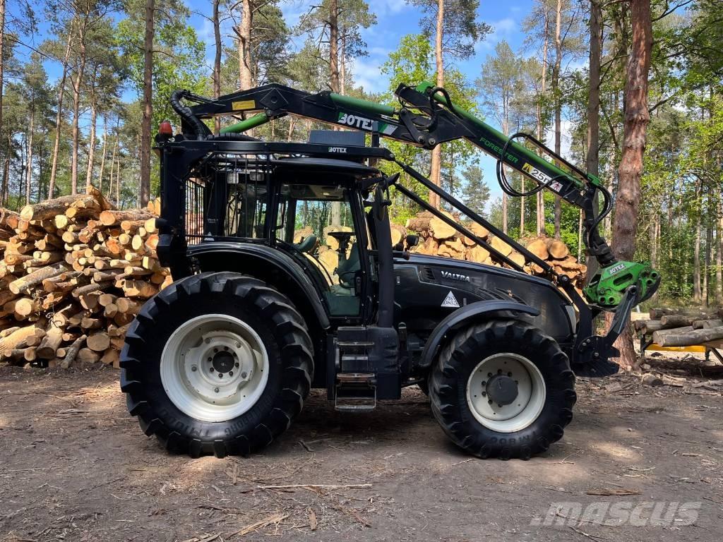 Valtra T183 Versu Tractoare