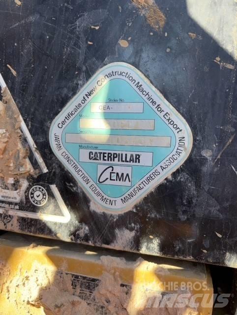 CAT 320F Excavatoare pe șenile
