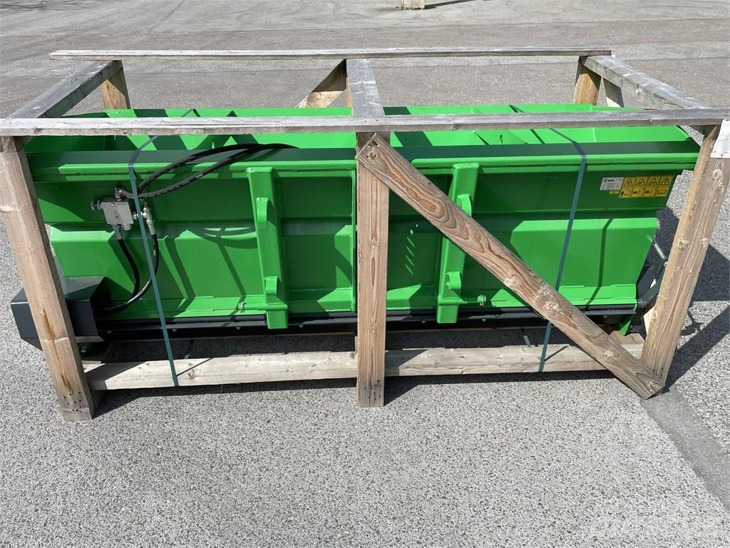 Sami SL-2300 3P/SMS Dispersare nisip si sare