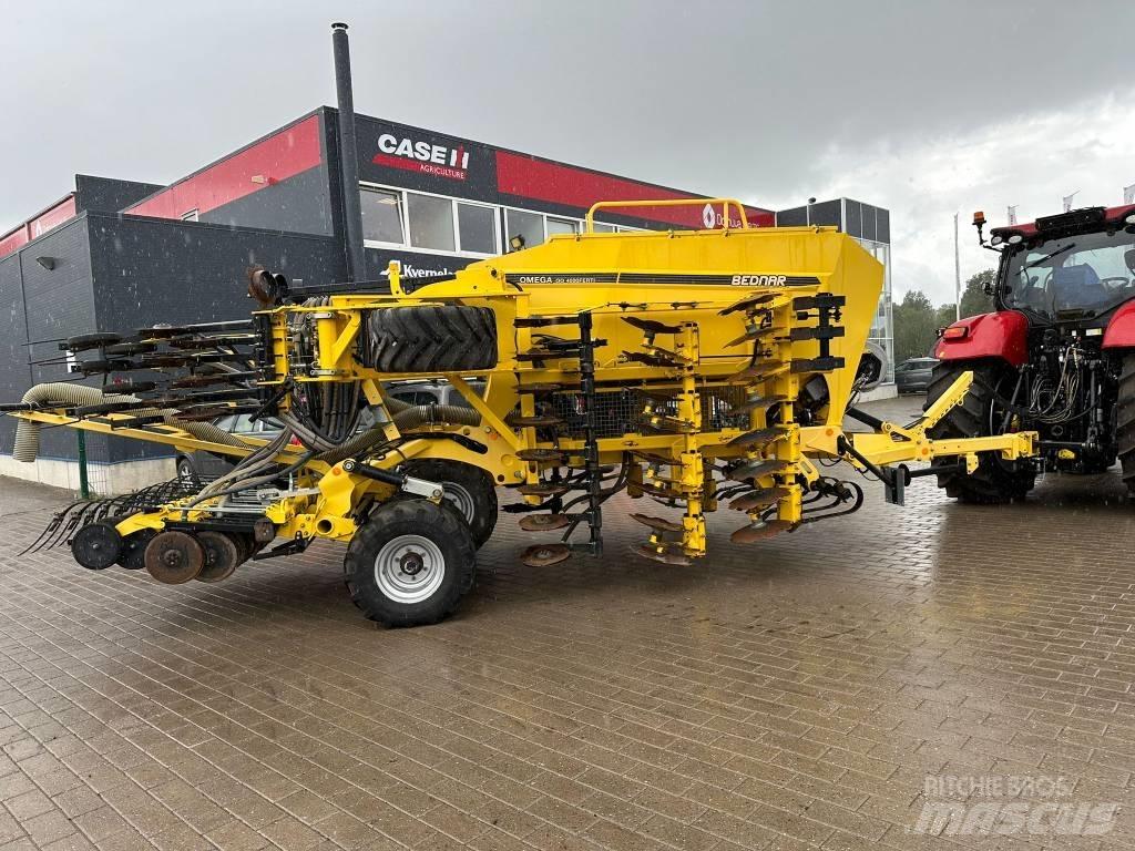 Bednar 4000F Perforatoare