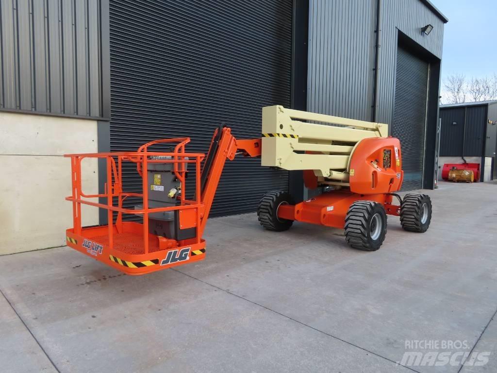 JLG 450 AJ Nacele cu brat articulat
