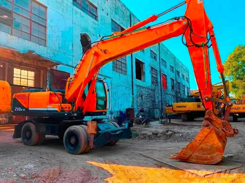 Hyundai R210W-9T Excavatoare pe șenile
