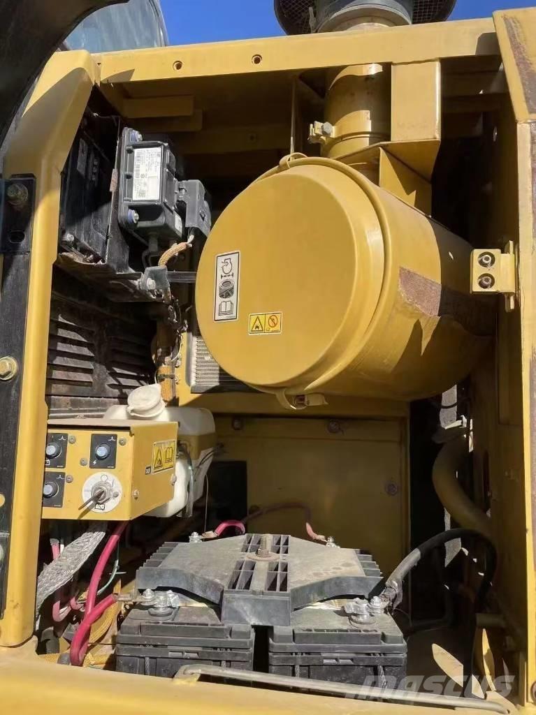 CAT 329 D2 Excavatoare pe șenile
