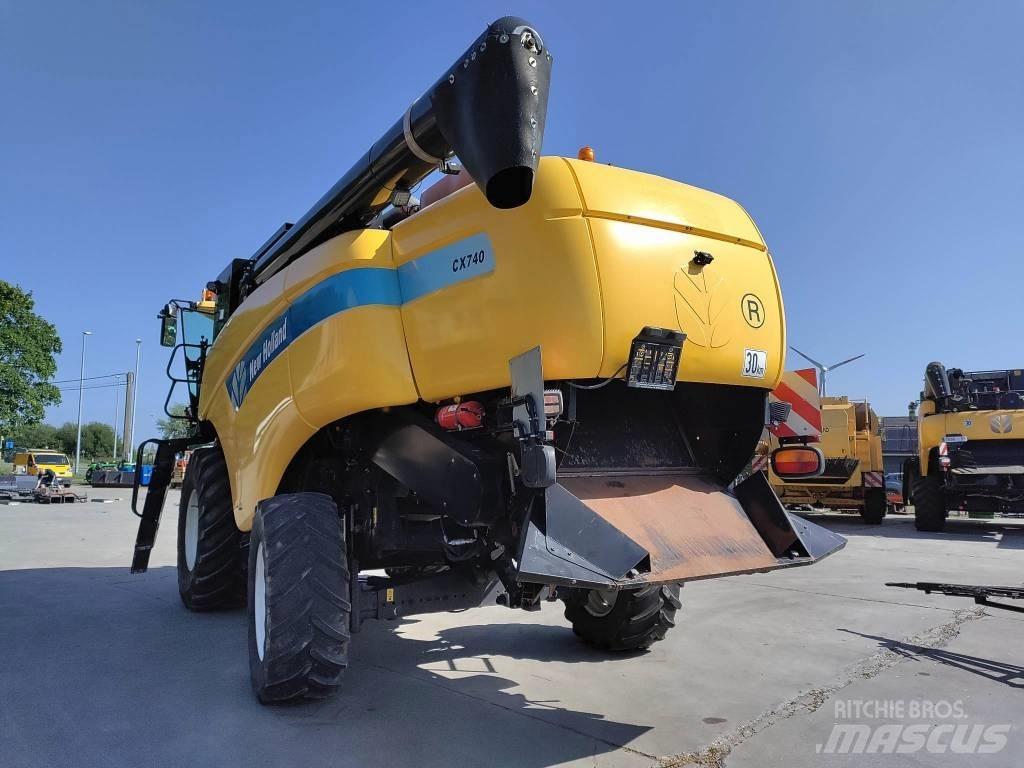 New Holland CX 760 Combine de secerat