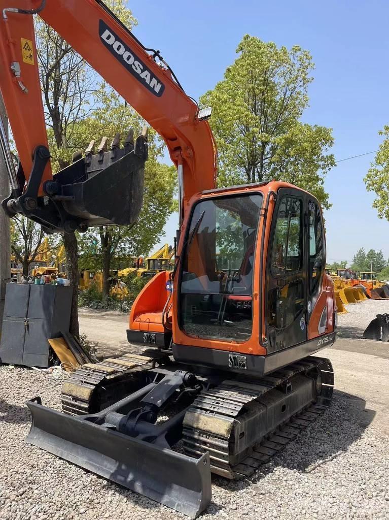 Doosan DX75 Mini excavatoare < 7t
